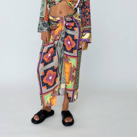 Zara printed Skirt and Top Set for Her♥️ - Picture 3 of 5